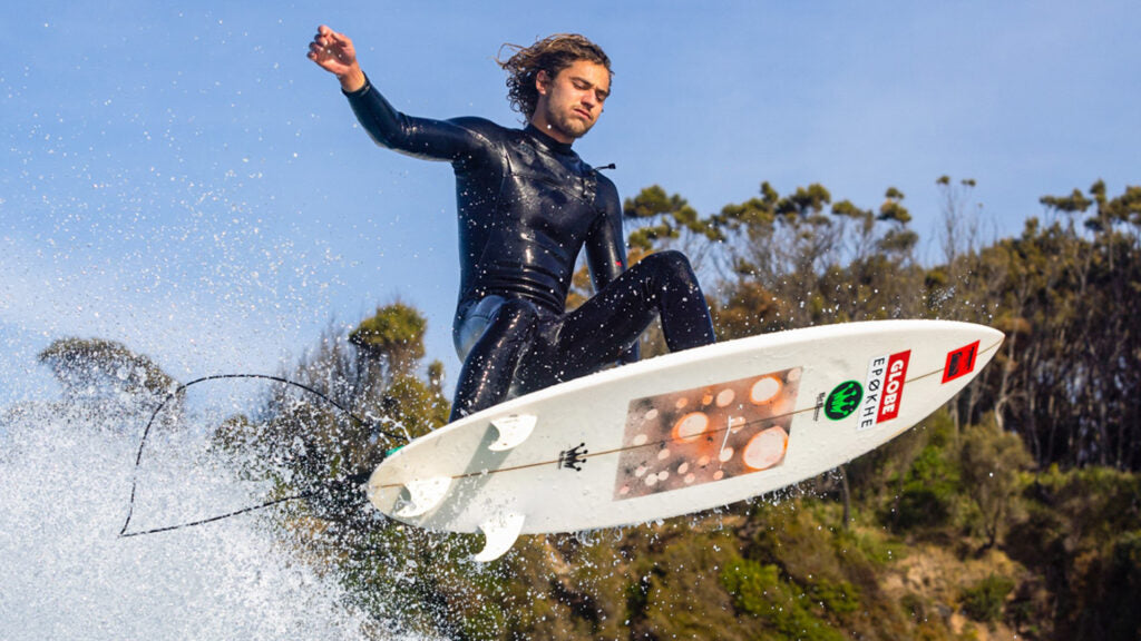 How to Choose the Right Wetsuit for Surfing: A Comprehensive Guide